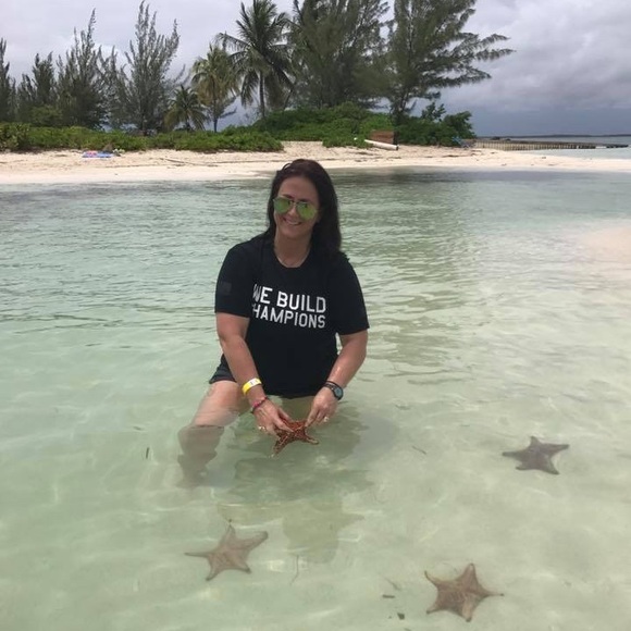 Meet your Posher, Debbie - Picture 8 of 16